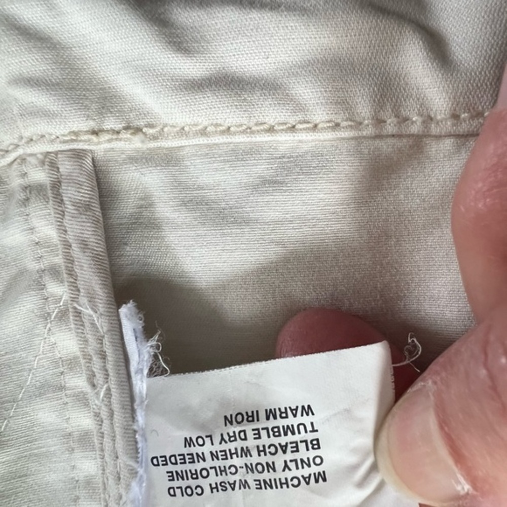 Gap size Small cream colored double breast 100% cotton long sleeve jacket. - Picture 8 of 9